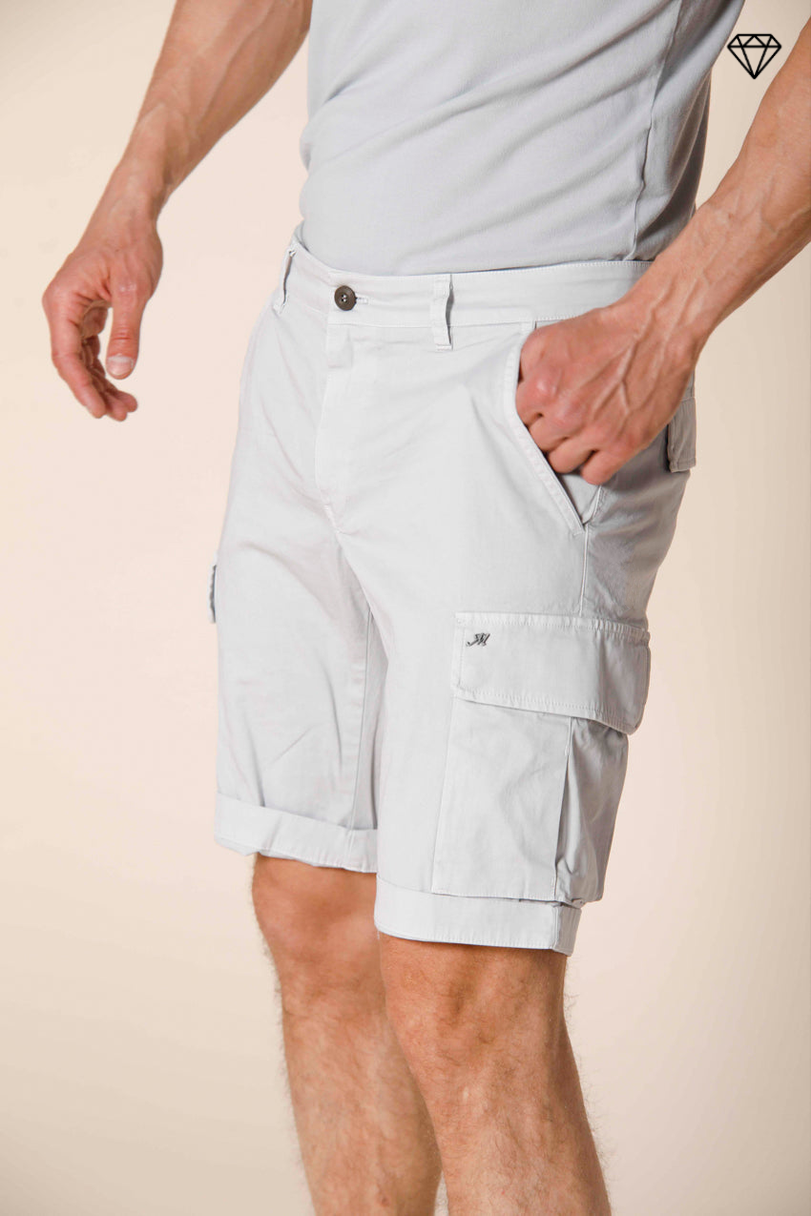 Chile bermuda cargo hombre en satén stretch slim fit ①