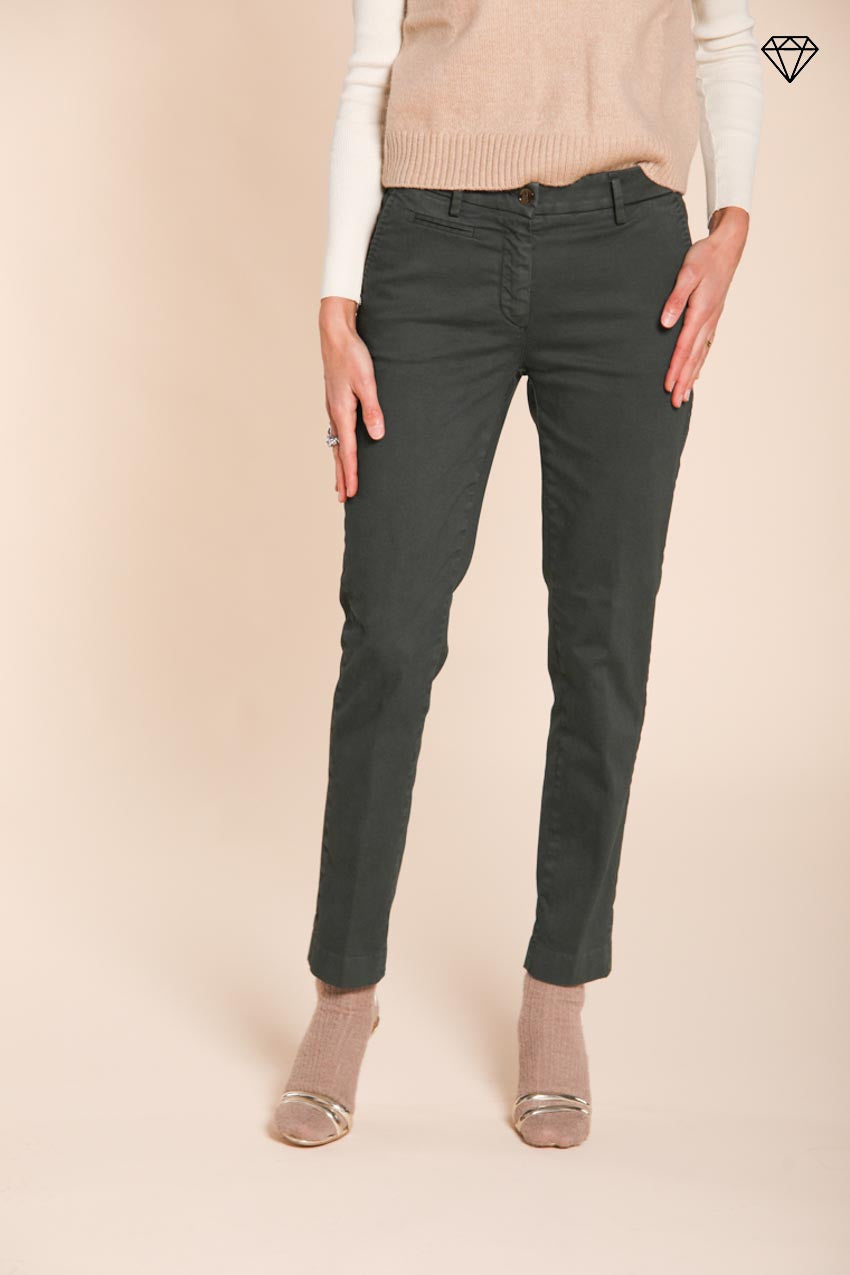 Foto 1 New York Slim pantalone chino donna in raso slim fit ①