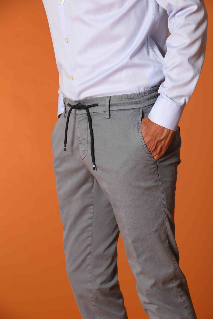 Milano Jogger pantalón chino jogger para hombre en algodón y tencel Corte extra slim fit