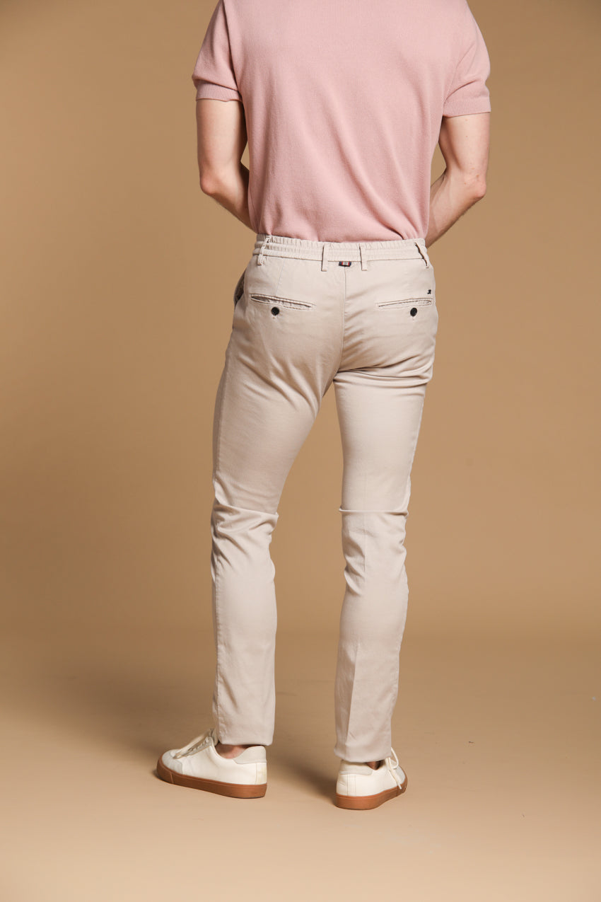 Milano Jogger pantalón chino jogger para hombre en algodón y tencel Corte extra slim fit