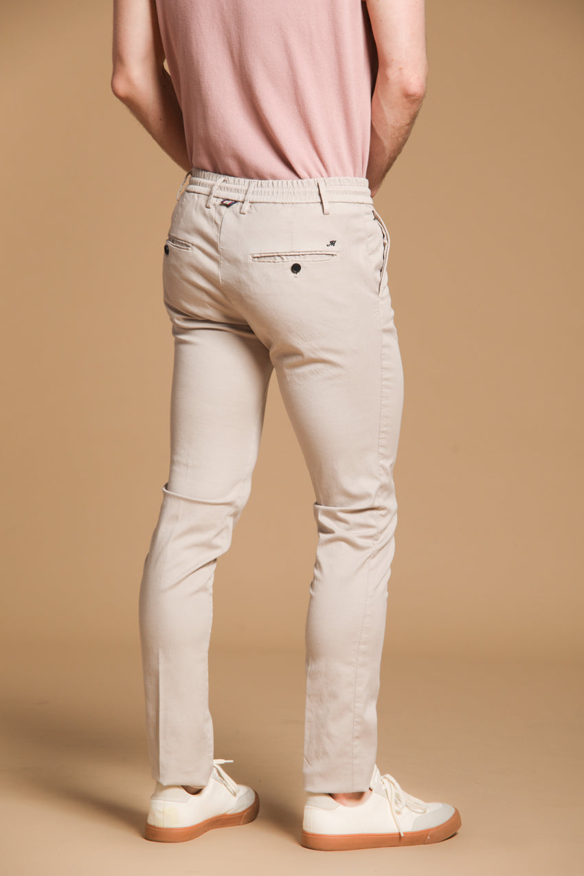Milano Jogger pantalón chino jogger para hombre en algodón y tencel Corte extra slim fit