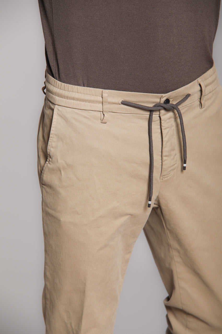 Foto 2 Milano Jogger pantalone chino uomo in gabardina stretch extra slim fit