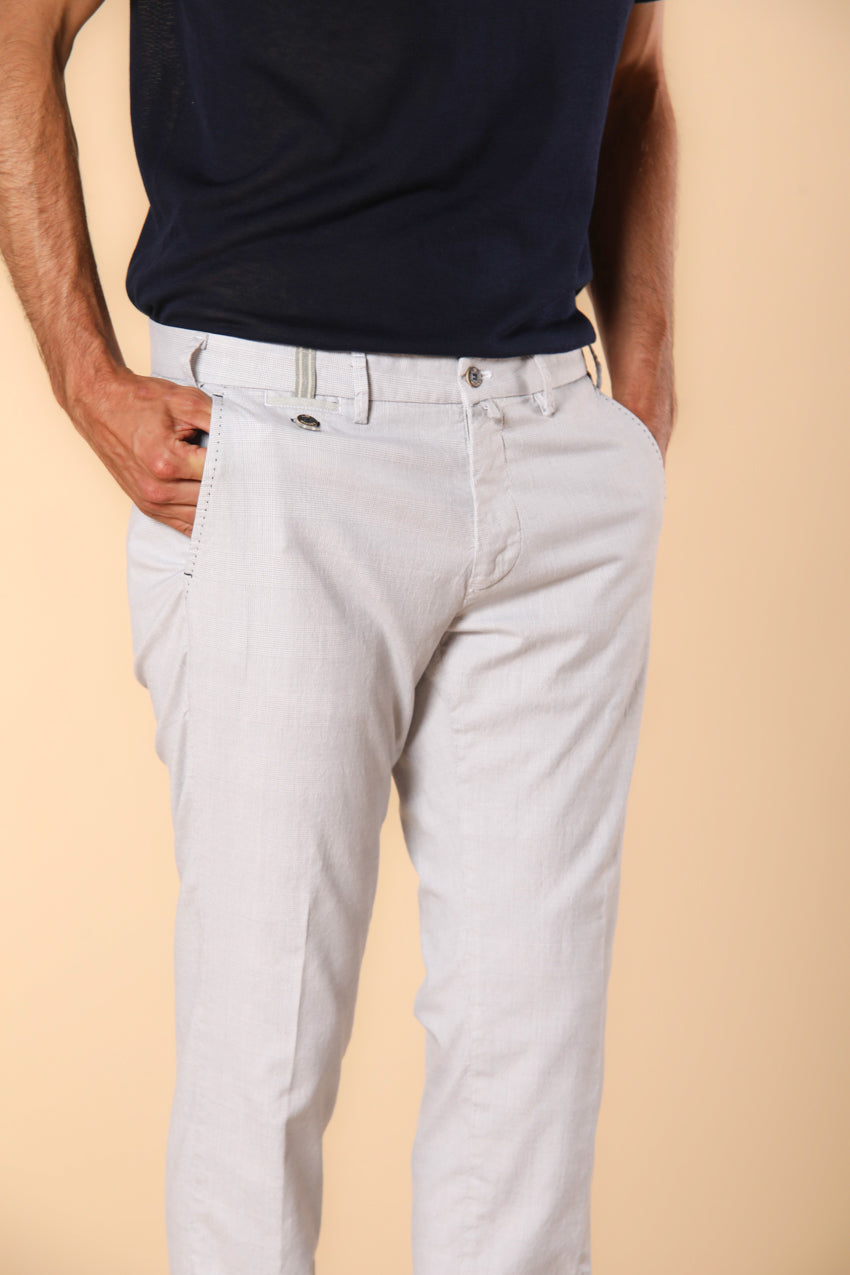 Torino Prestige pantalón chino hombre en algodón y lyocell con estampado galles mouliné slim fit