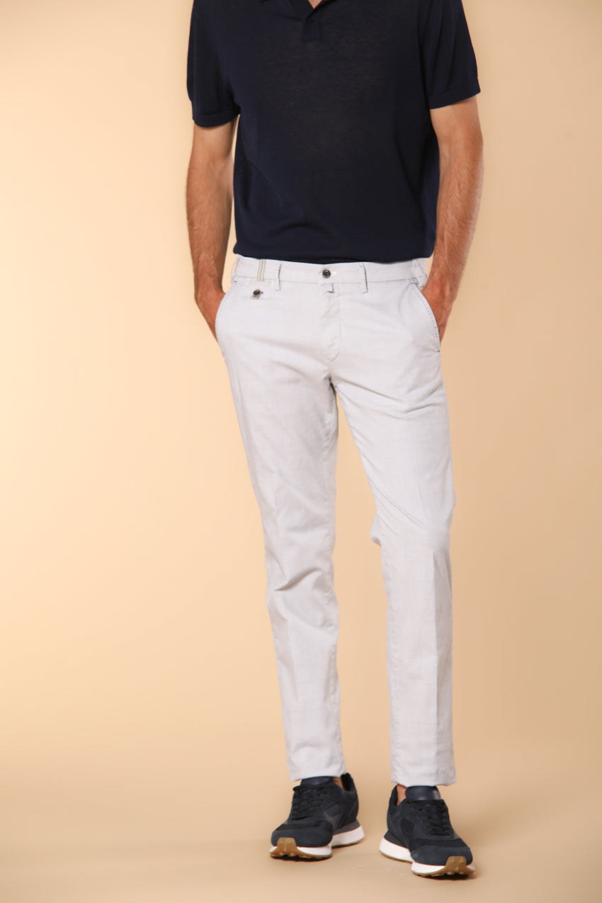 Torino Prestige pantalón chino hombre en algodón y lyocell con estampado galles mouliné slim fit