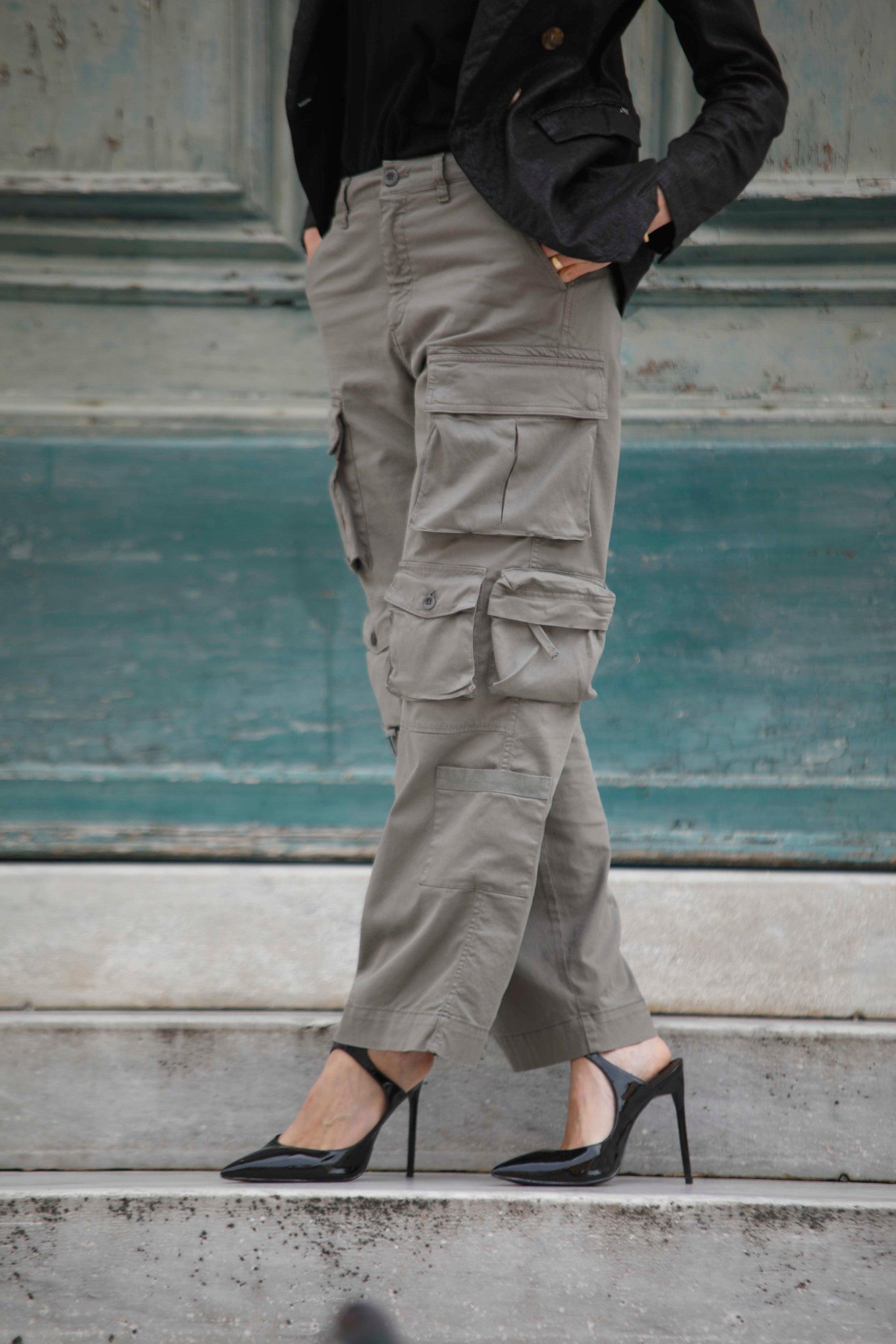 Pantalon cargo pour femme en édition limitée : votre look décontracté et tendance pour l'été