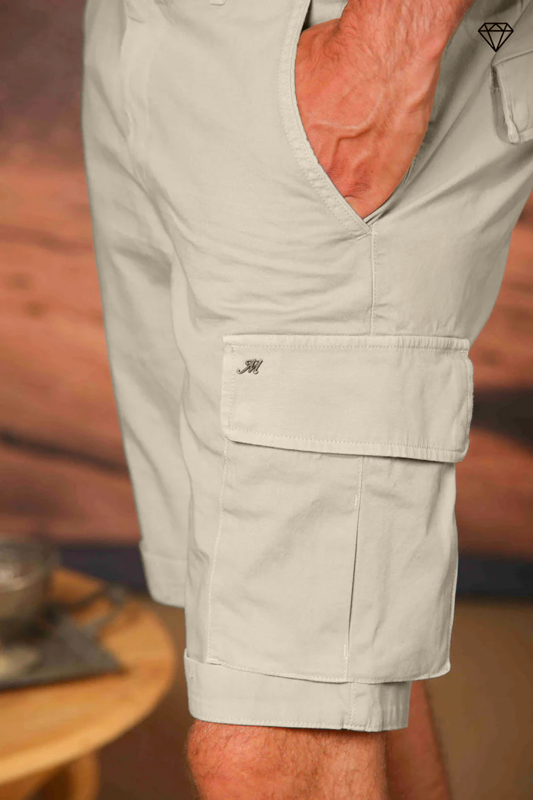 Chile bermuda cargo homme en satin stretch Slim fit ①