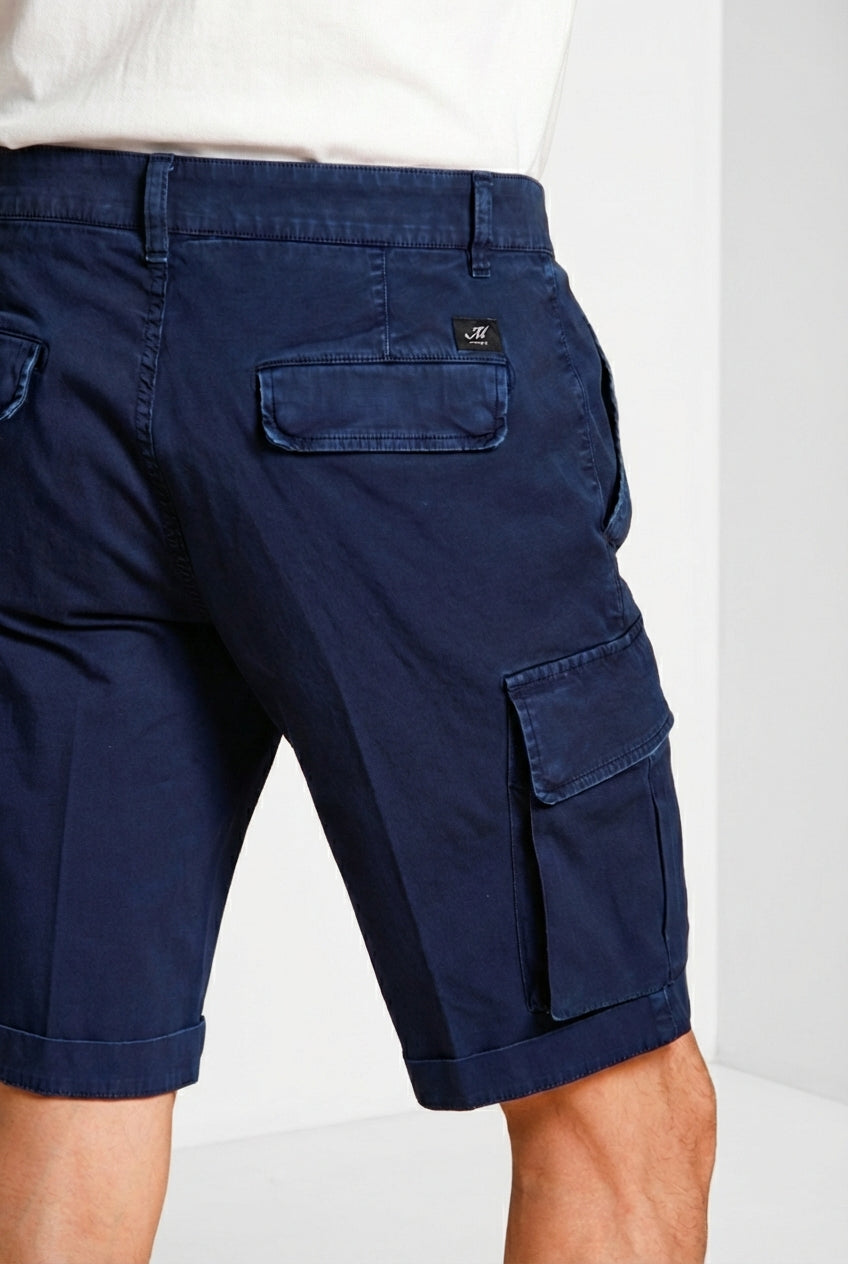 Chile bermuda cargo hombre en satén stretch slim fit ①