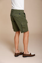 Chile bermuda cargo hombre en satén stretch slim fit ①