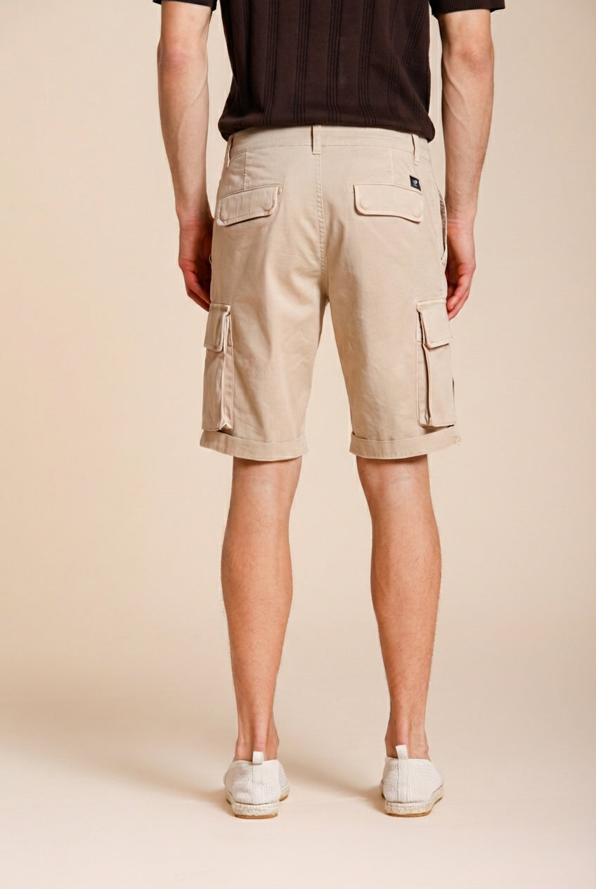 Chile bermuda cargo hombre en satén stretch slim fit ①