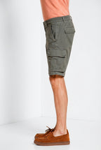 Chile bermuda cargo hombre en satén stretch slim fit ①