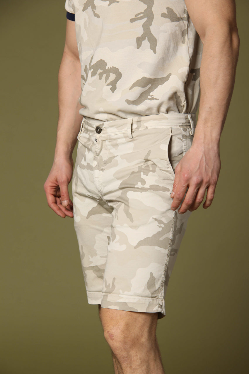 Bild 2 von Herren Chino Bermuda Modell Eisenhower mit Tarnmuster in Beige  Slim Fit von Mason's