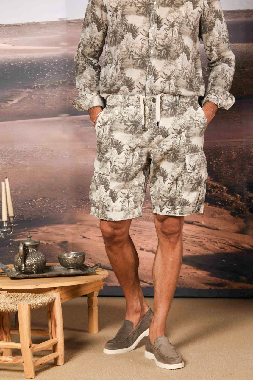 Cargo M74 bermuda cargo uomo in cotone e canapa a resca con fantasia floreale relaxed fit