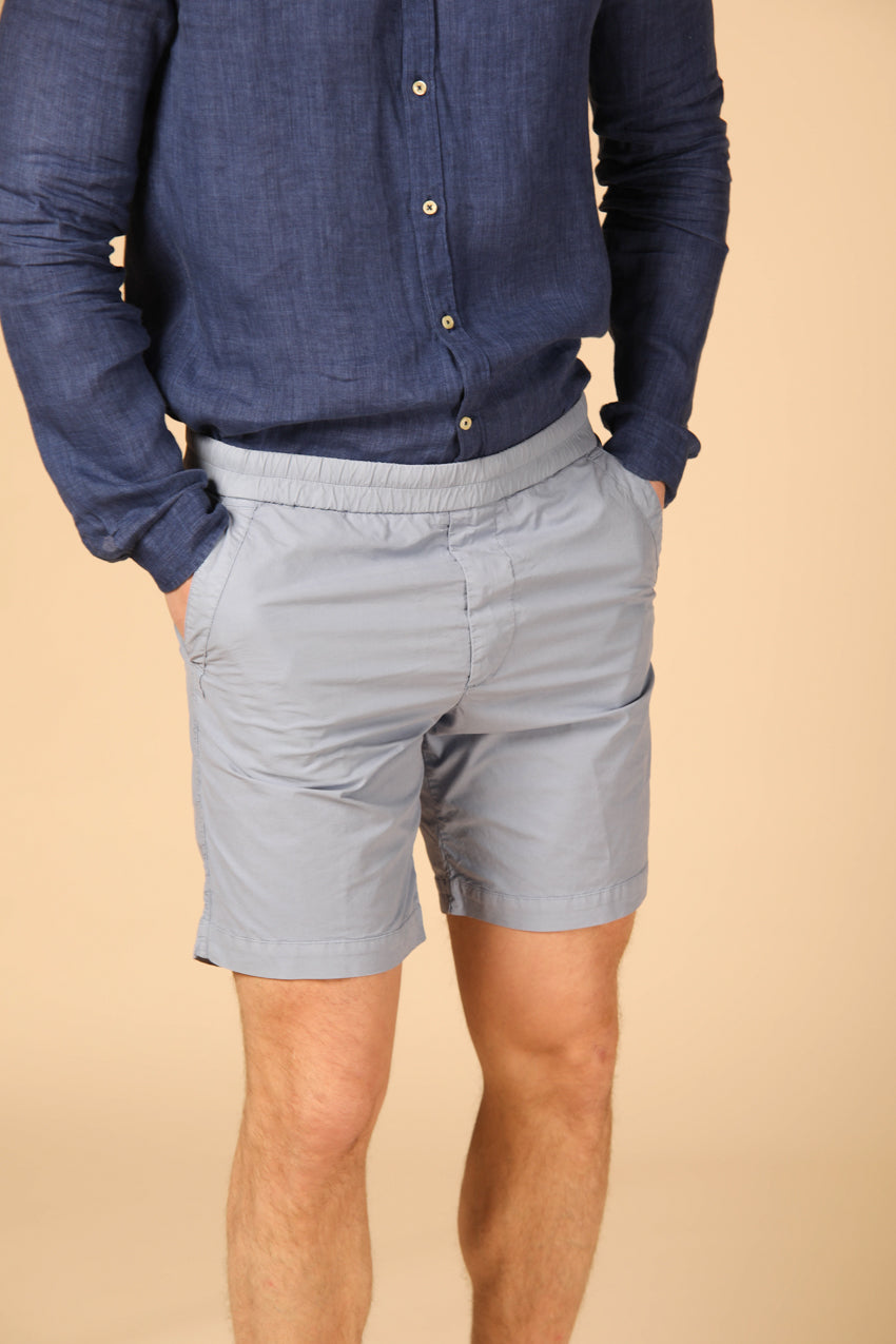 Image 4 de bermudas chino homme, modèle Capri Khinos Summer, couleur azur, coupe régulière de Mason's