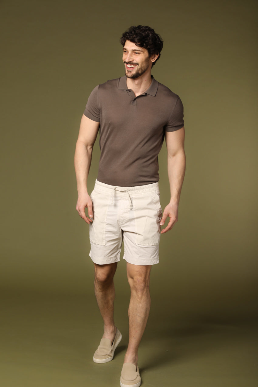 immagine 2 di bermuda chino uomo modello Taormina Summer color stucco regular fit di Mason's