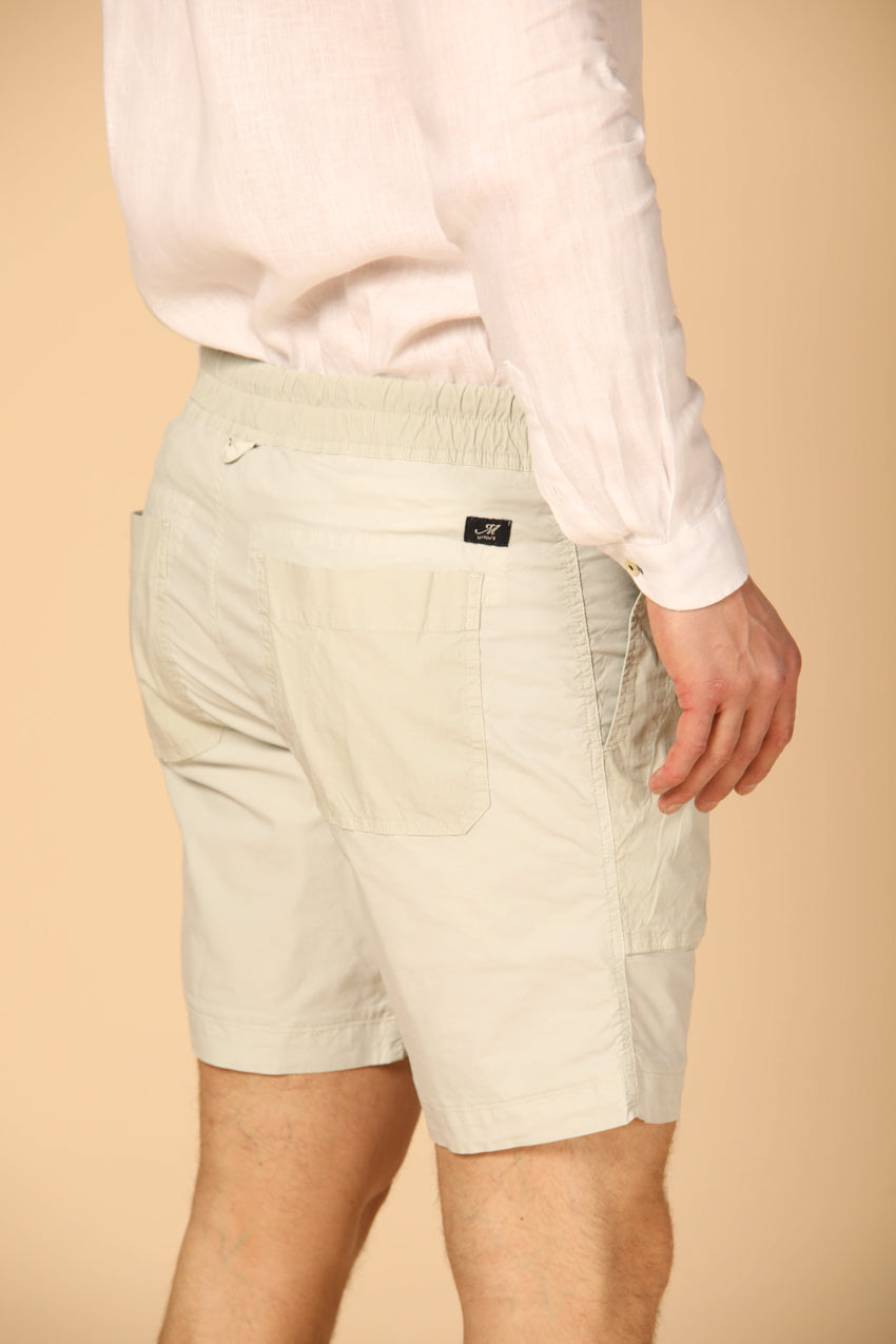 Image 5 de bermuda chino pour homme, modèle Taormina Summer couleur célestine, coupe regulière fit de Mason's