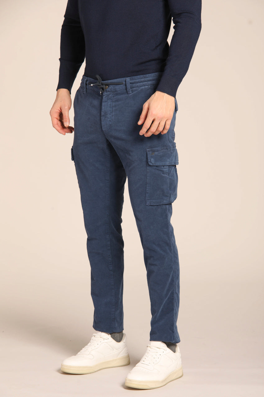 immagine 2 di cargo jogger uomo modello Chile in blu navy fit extra slim di Mason's