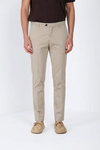 New York delamere pantalón chino hombre en sarga ligera stretch regular fit