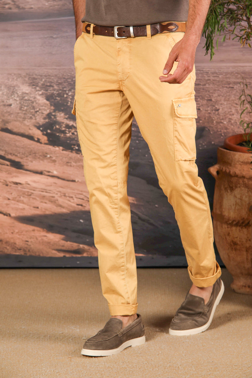 Chile Men's cargo pants in lightweight pima cotton twill  special washing  Extra-Slim Fit