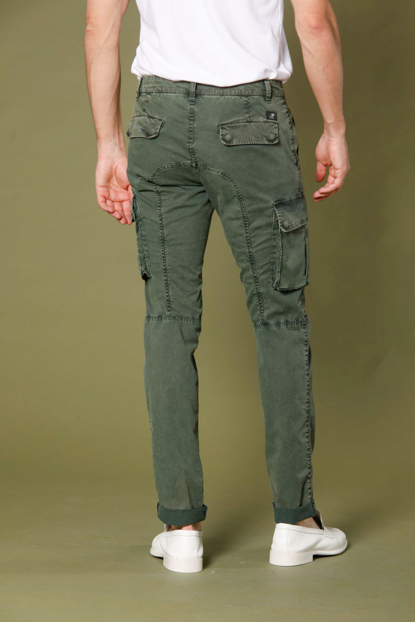 immagine 4 di pantalone cargo uomo in cotone stretch icon washing modello Chile colore verde extra slim di mason's