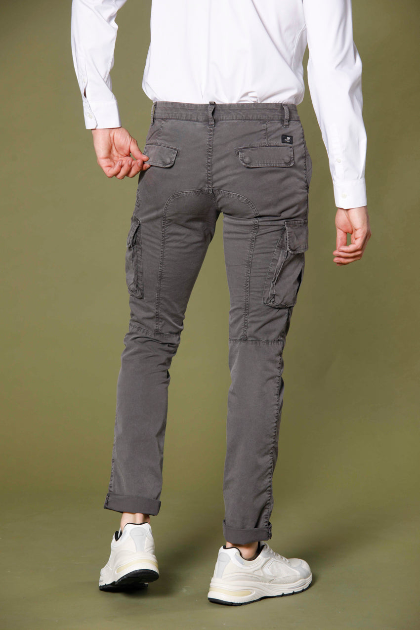 immagine 4 di pantalone cargo uomo in cotone stretch icon washing modello Chile colore marroncino extra slim di mason's