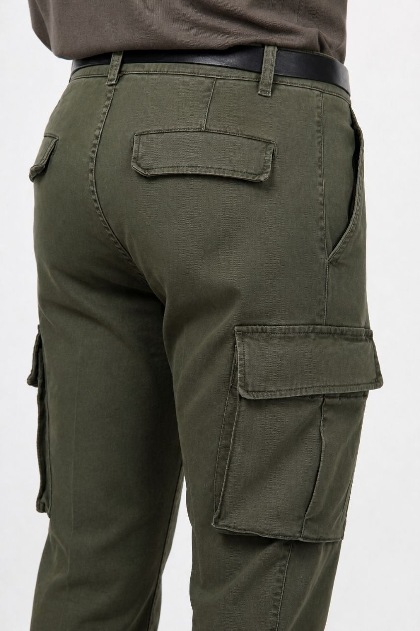 Chile Cargohose für Herren aus Stretch-Gabardine Extra Slim Fit ①