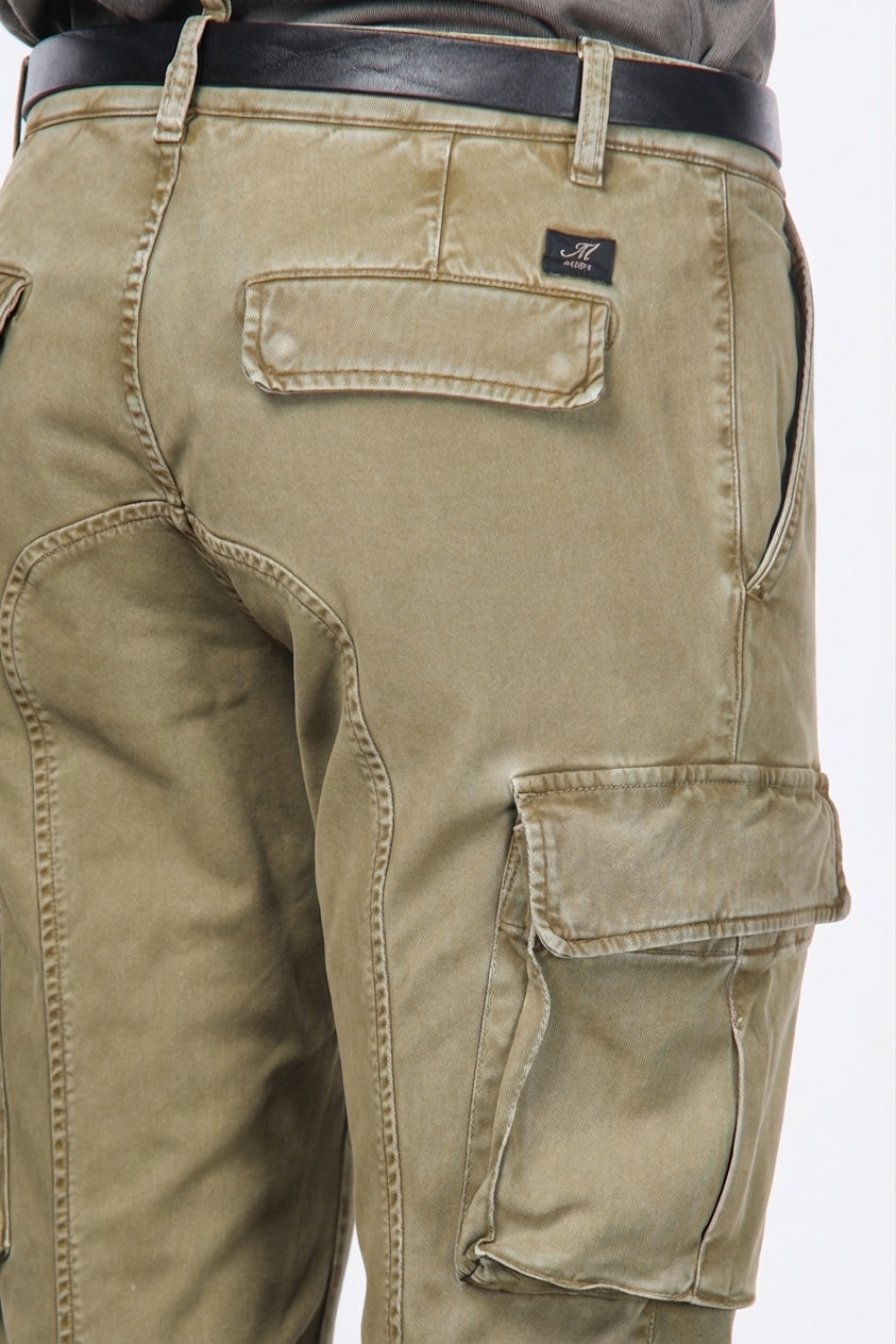 Chile men’s cargo pants in stretch gabardine, extra slim fit ①
