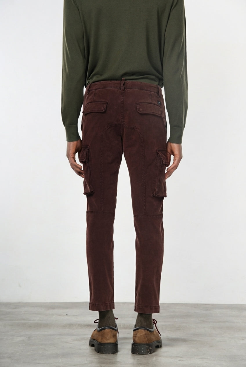 Chile men’s cargo pants in stretch gabardine, extra slim fit ①