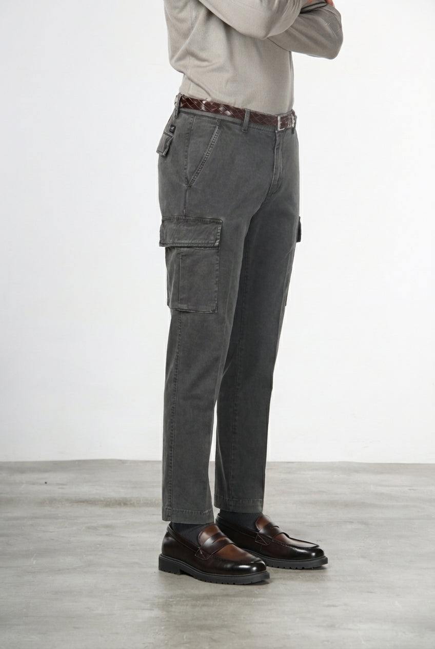 Chile Herren-Cargohose aus Stretch-Gabardine Extra Slim Fit ①