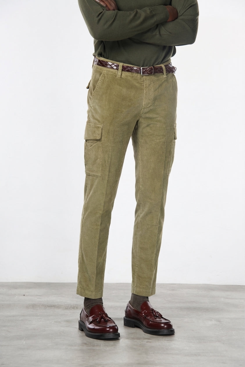 Chile de pinzas cargo hombre en terciopelo de 500 canales, extra slim fit ①