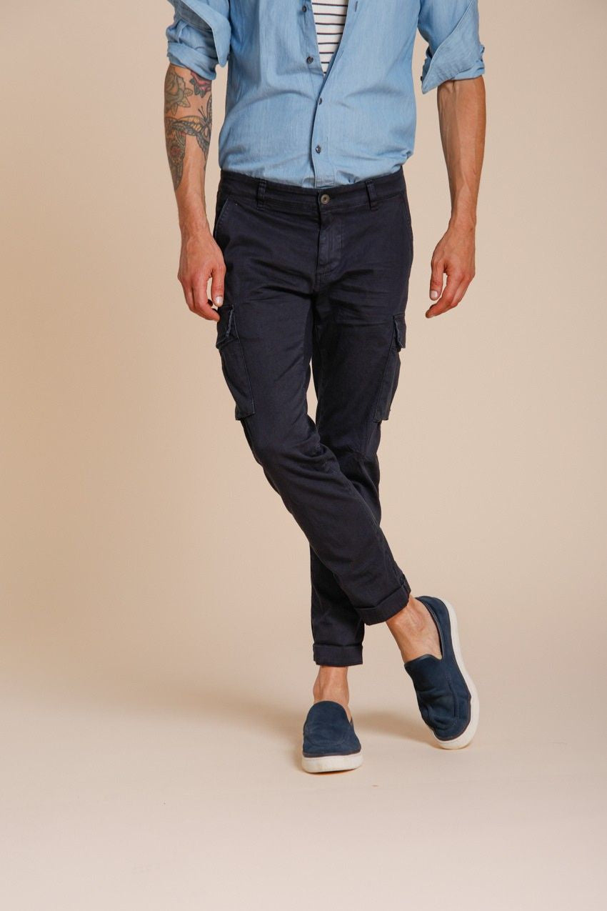 Chile Herren Cargo Hose aus Stretch-Satin extra slim fit ①