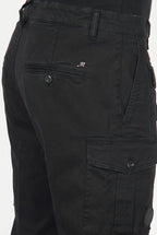 George Coolpocket pantalón cargo hombre de gabardina, corte carrot ①