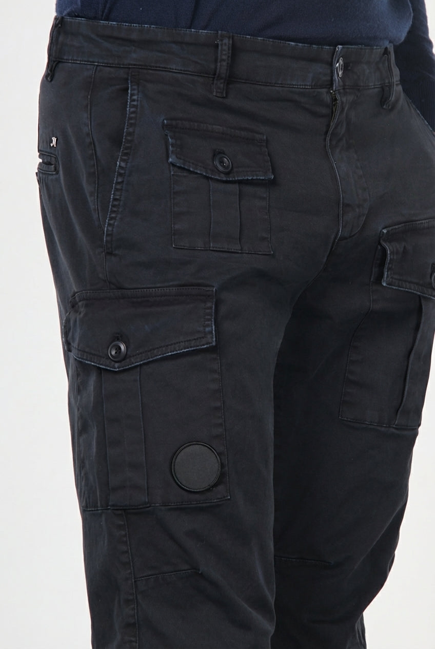 George Coolpocket pantalón cargo de hombre en gabardina carrot fit①