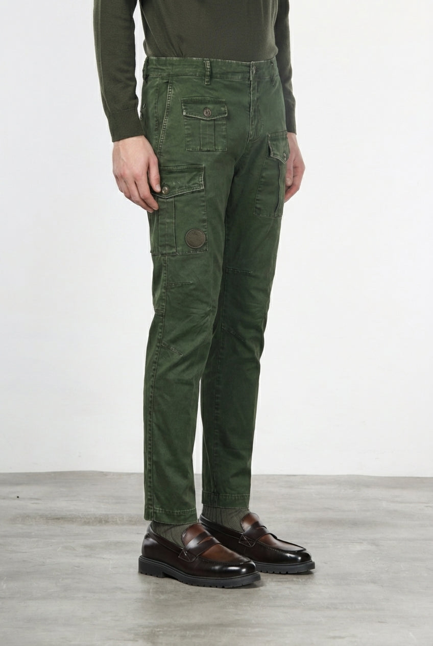 George Coolpocket pantalón cargo de hombre en gabardina carrot fit ①
