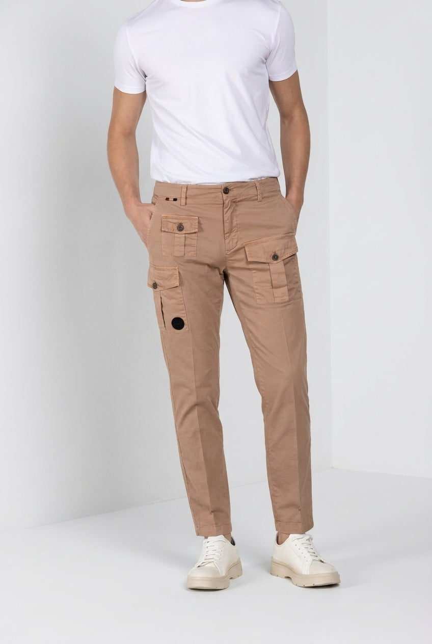 George Coolpocket pantalón cargo hombre en twill ligero stretch Logo Edition carrot fit ①