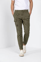 George Coolpocket pantalón cargo hombre en twill ligero stretch Logo Edition carrot fit ①