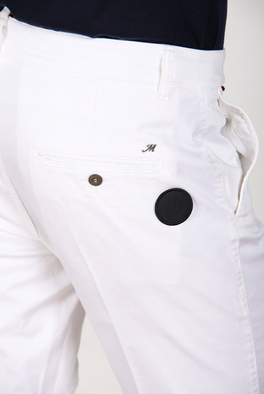 John Coolkhinos pantalon chino homme en satin stretch Logo Edition carrot fit ①