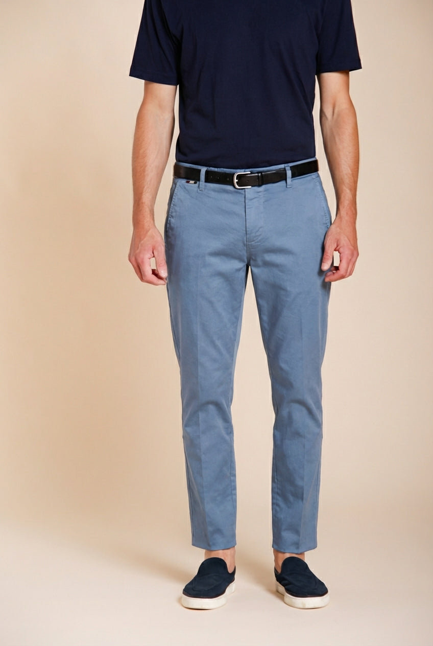 John Coolkhinos men's chino pants in stretch satin Logo Edition carrot fit ①