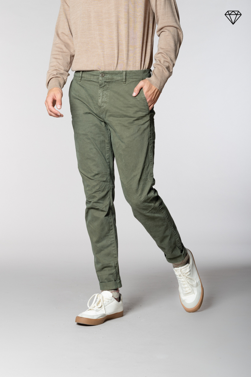 John Coolkhinos men’s chino pants in gabardine logo edition carrot fit ①
