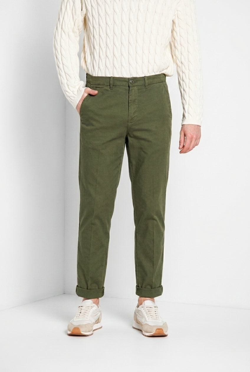 Chinos men’s chino pants in gabardine relaxed fit