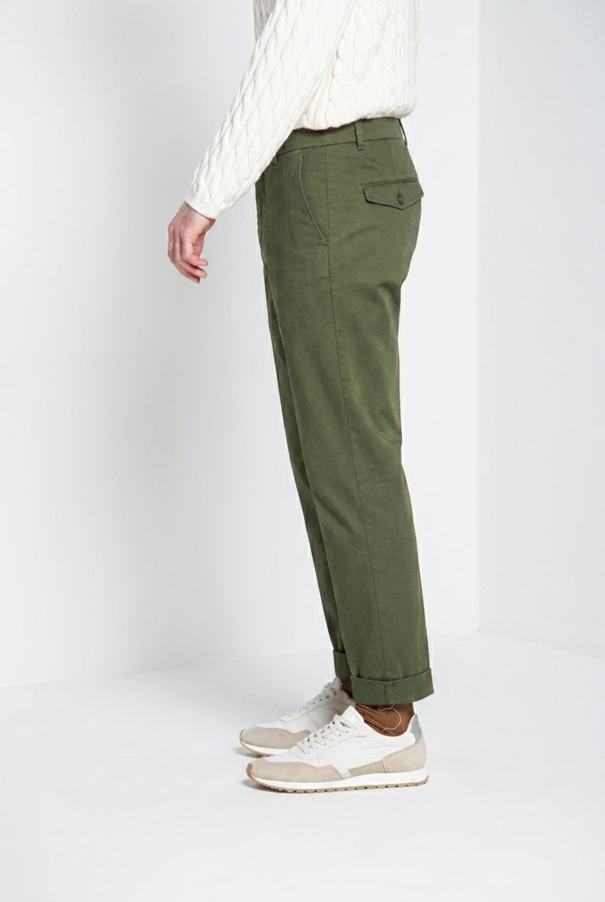 Chinos men’s chino pants in gabardine relaxed fit