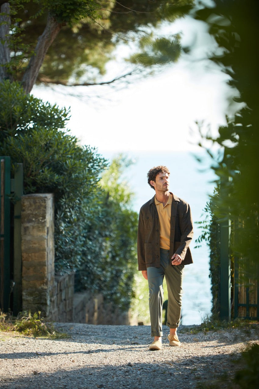 Pinces pantalone chino uomo in gabardina stretch relaxed fit