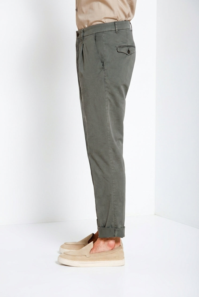 Pinces pantalon chino homme en gabardine stretch relaxed fit