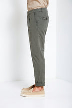 Pinces pantalon chino homme en gabardine stretch relaxed fit