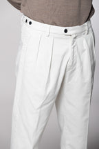 Don Johnson 2 Pinces men’s chino pants in bull carrot fit