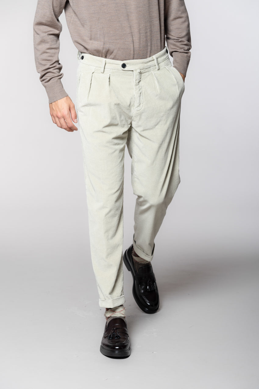 Don Johnson 2 Pinces men’s chino pants in 500-wale corduroy carrot fit