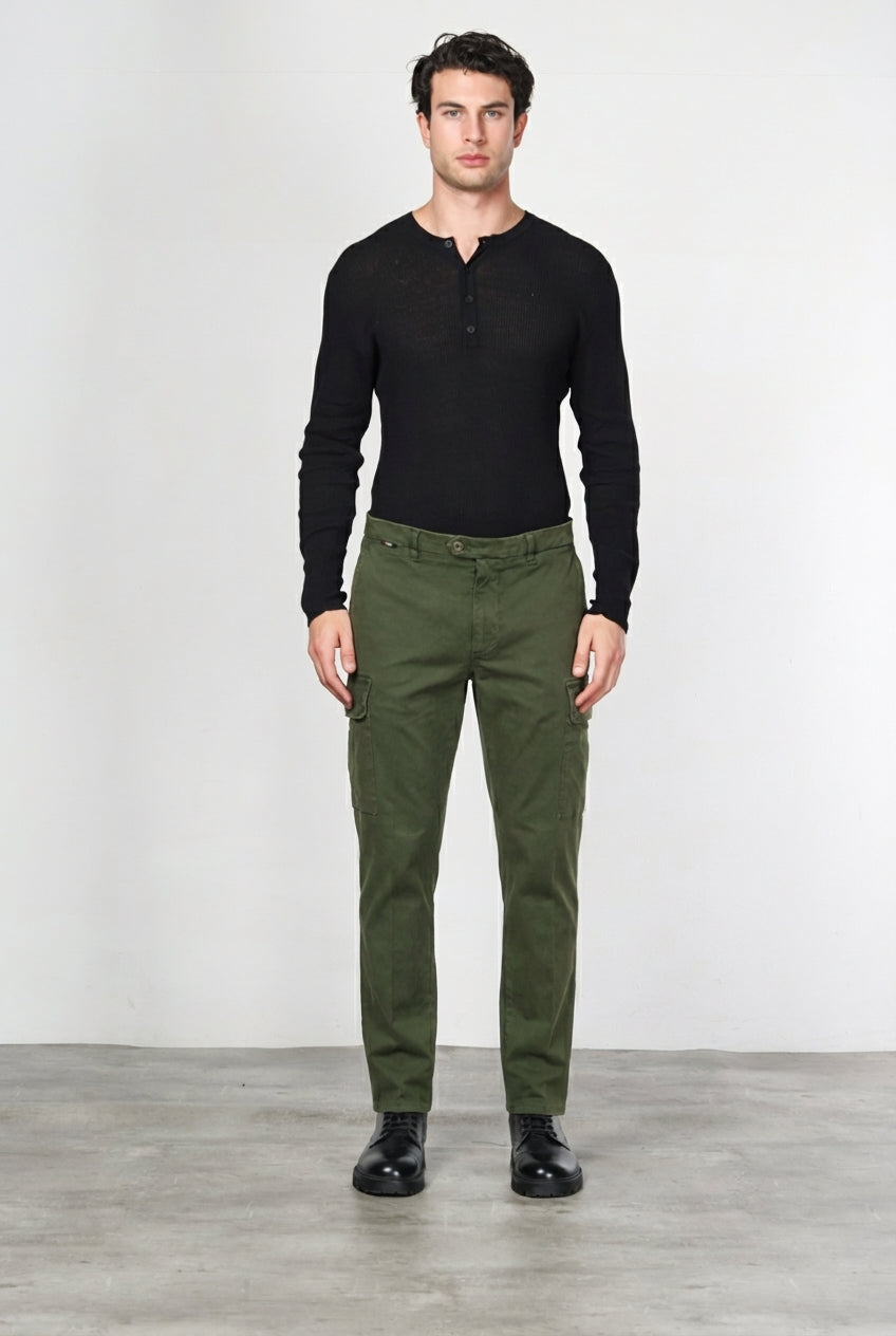 Chile pantalón cargo de hombre en gabardina carrot fit