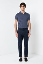 Madison M74 pantalón chino hombre en twill ligero stretch carrot fit