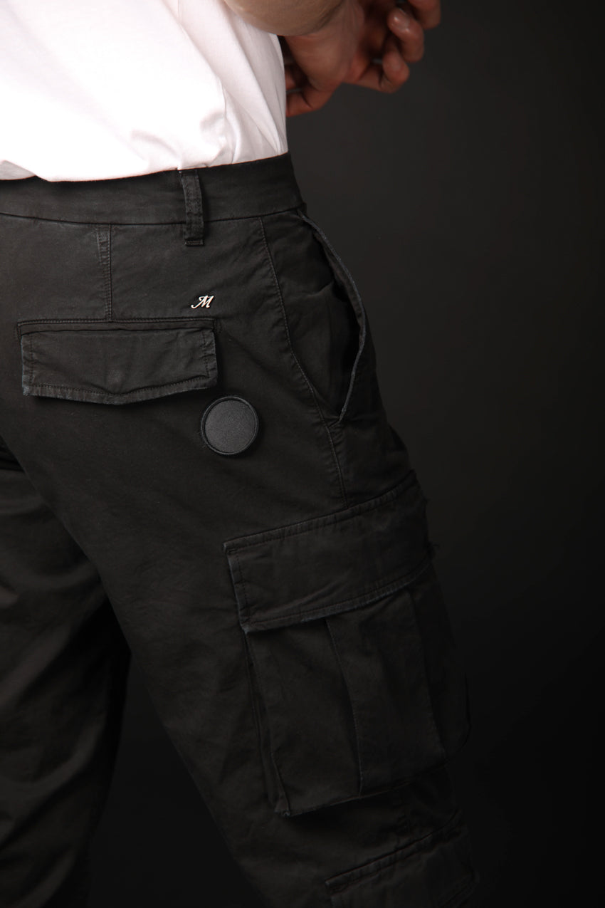 immagine 3 di pantalone cargo uomo modello Bahamas in nero fit regular di Mason's