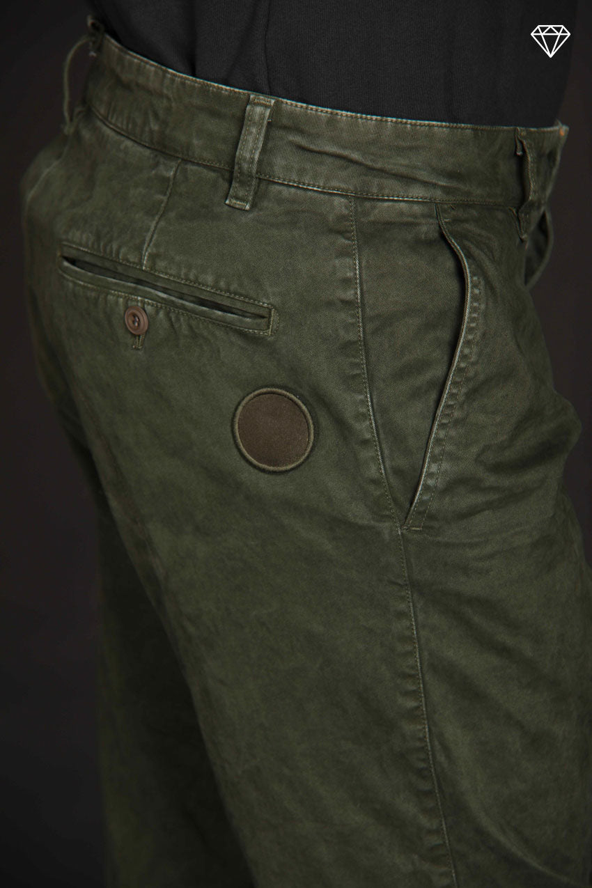 John Coolchinos Herren Chino Hose aus Gabardine Logo Limited Edition Carrot Fit ①.