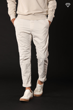 John Coolkhinos men's chino pants in stretch satin logo edition carrot fit ①